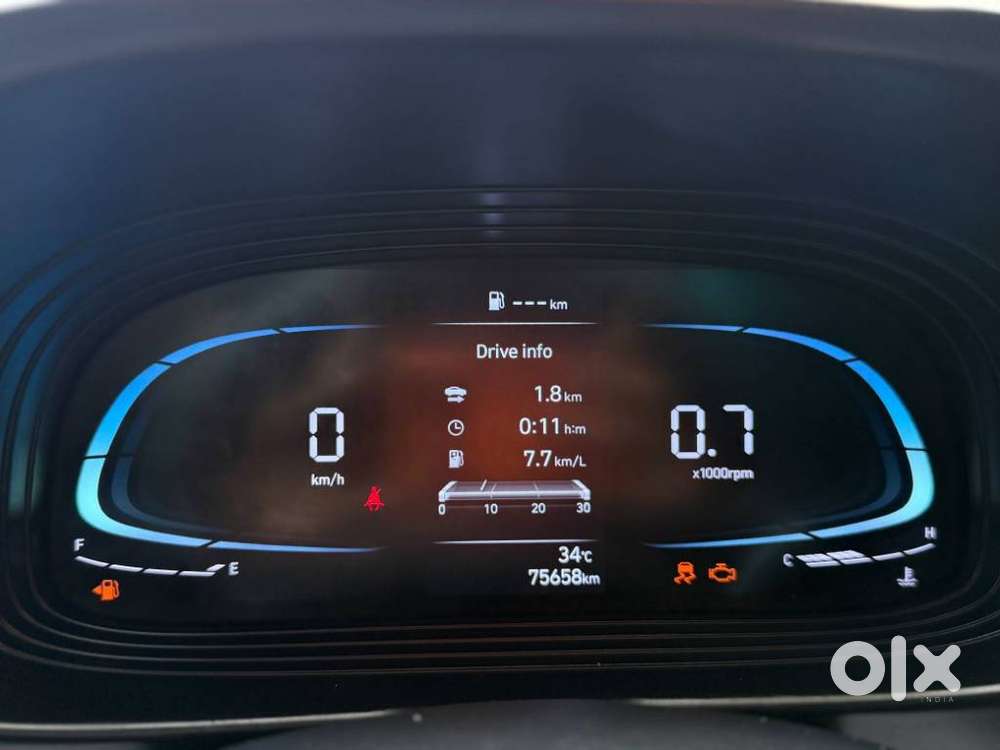 Hyundai Venue Sx (o) Mt 1.5 Diesel, 2022, Diesel