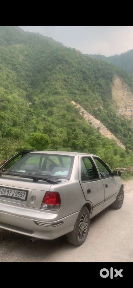 Maruti Esteem Petrol Lxi 2005
