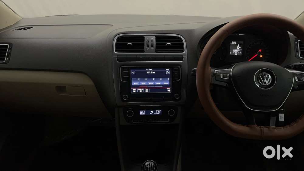 Volkswagen Vento 2010-2013 Petrol Highline At, 2020, Petrol