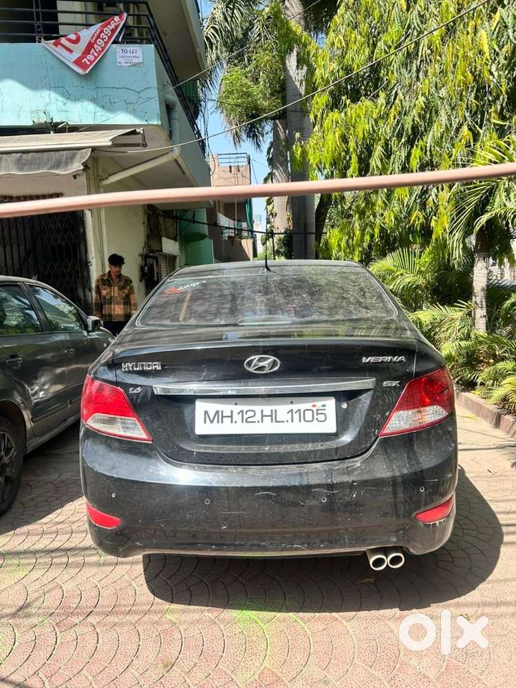 Hyundai Model 2011 Car