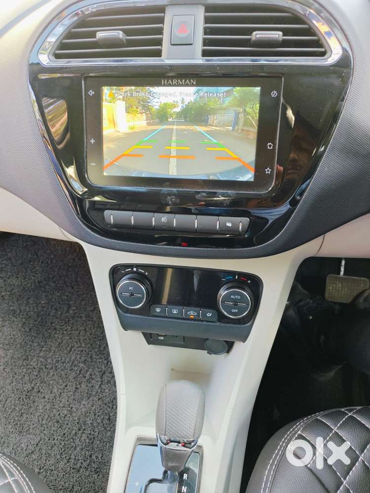 Tata Tiago 1.2 Revotron Xza, 2023, Petrol