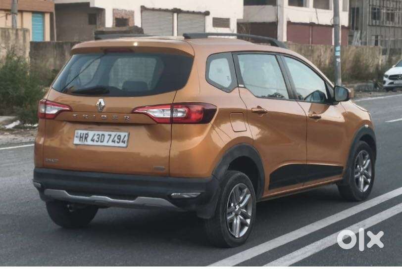 Renault Triber 1.0 Rxz Dual Tone, 2019, Petrol