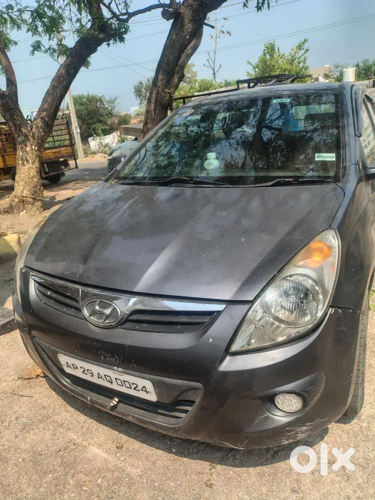 Hyundai I20 2011 Diesel Well Maintained.    Validity 3031