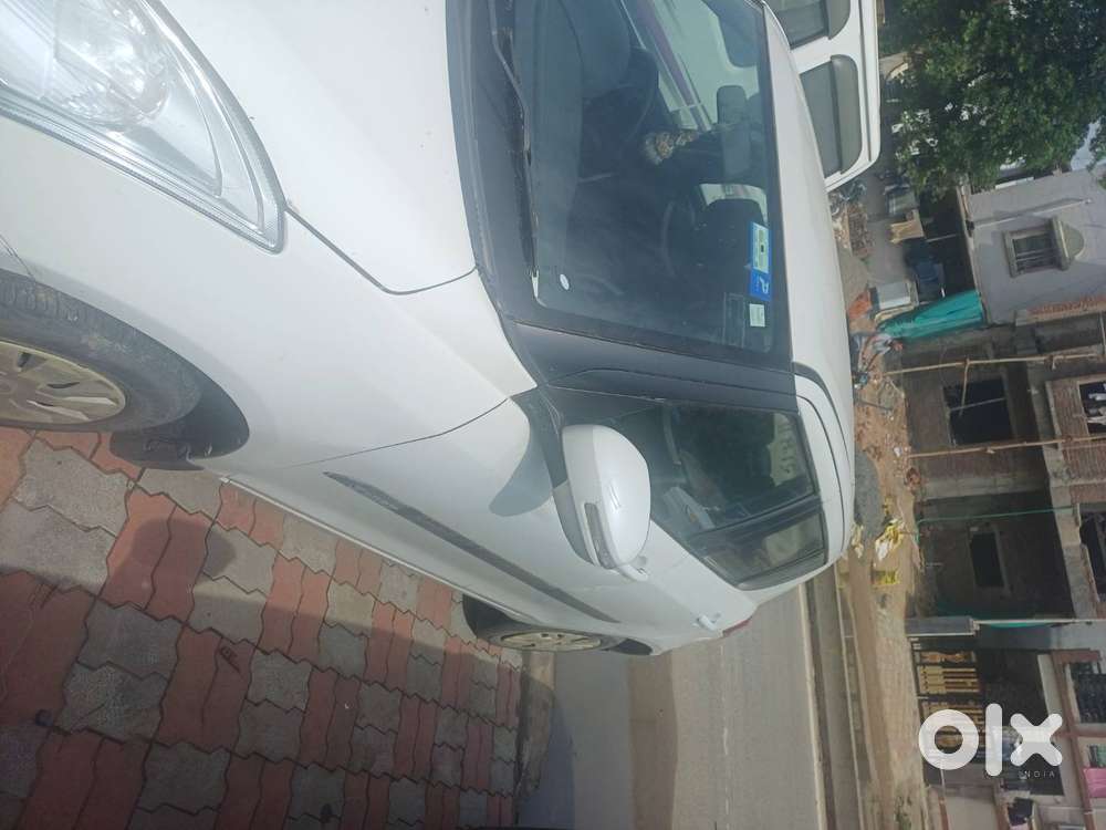Maruti Suzuki Swift 2012