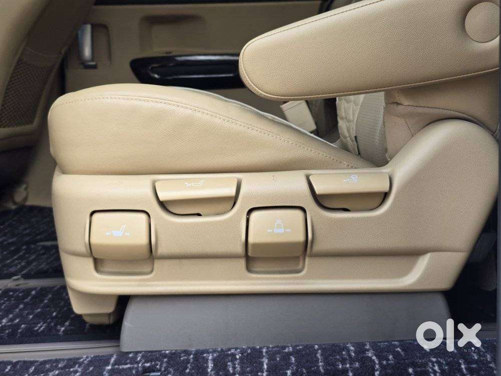 Kia Carnival Limousine Plus 7 Str, 2022, Diesel