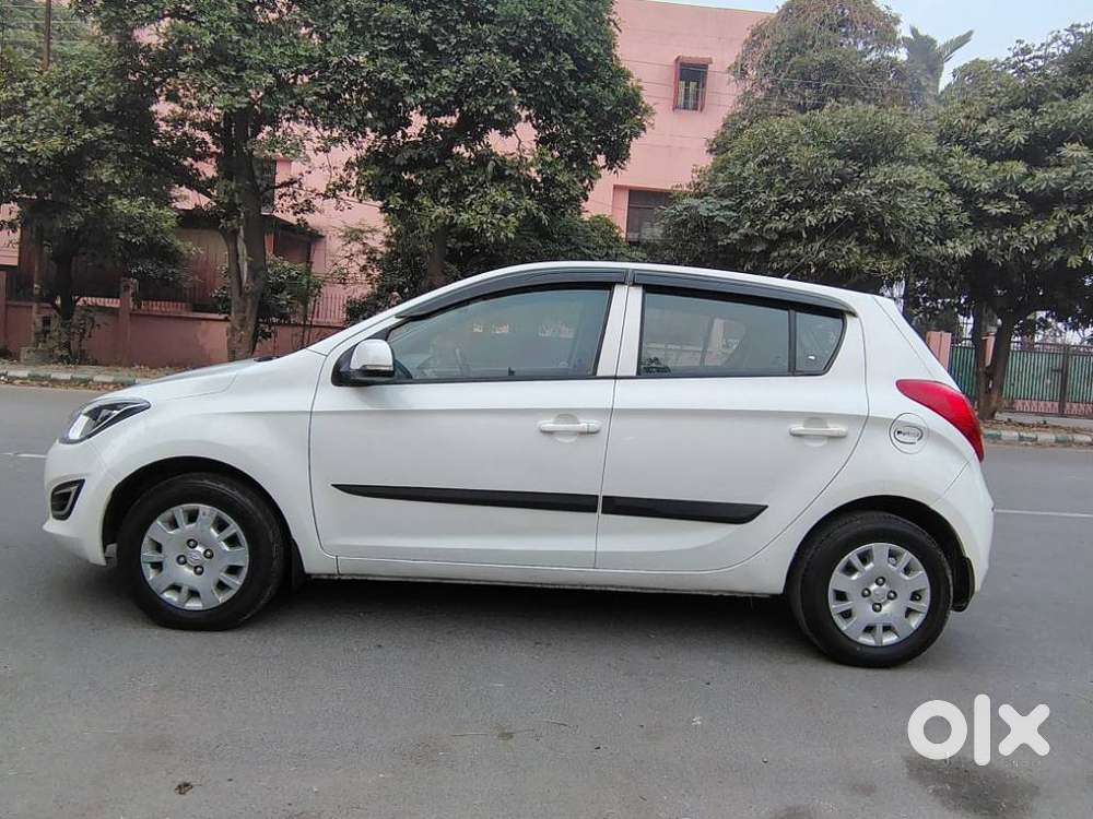 Hyundai I20 2012-2014 Magna Optional 1.2, 2013, Cng & Hybrids