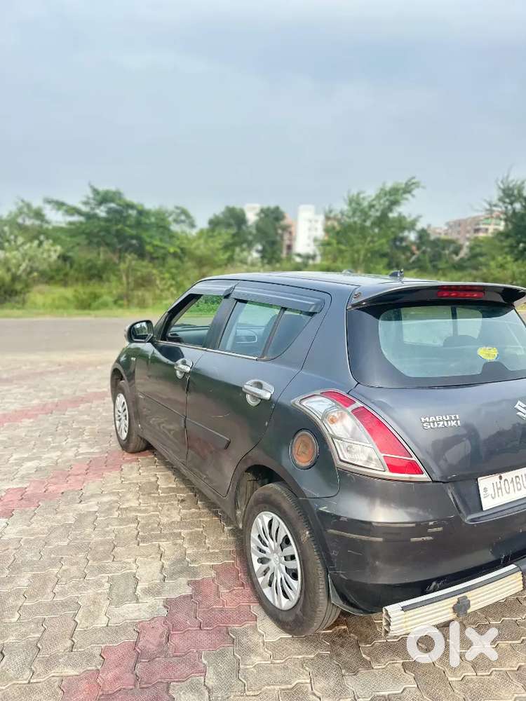 Maruti Suzuki Swift 2016