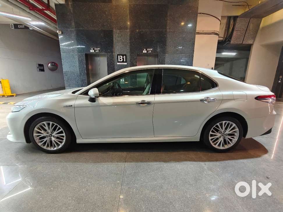 Toyota Camry Hybrid, 2020, Petrol