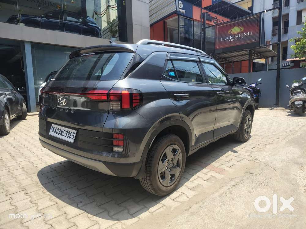 Hyundai Venue S 1.2 Petrol, 2024, Petrol