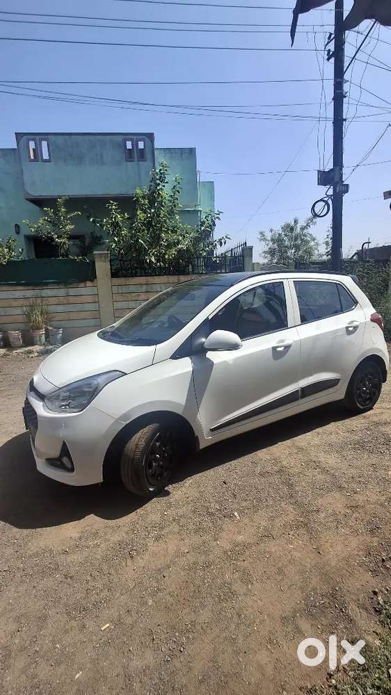 Hyundai Grand I10 1.2 Sportz
(dual Tone)