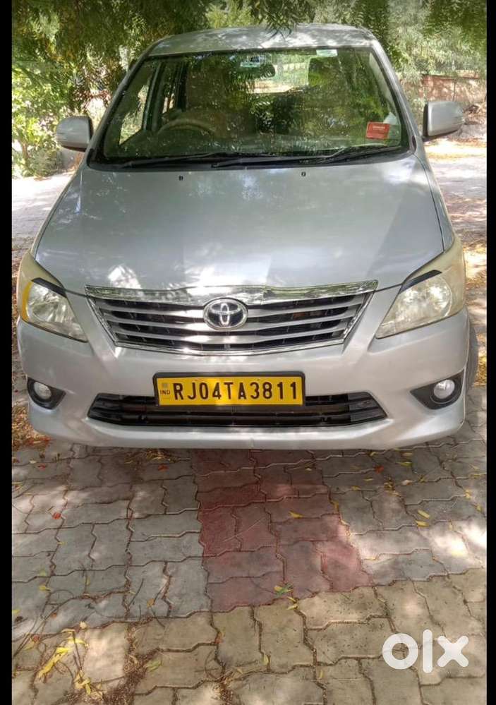 Toyota Innova 2013 Diesel Well Maintained