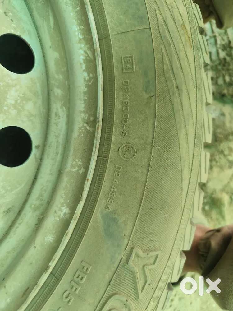 Mahindra Xuv500 Yokohama Tyre With Rim  Single Piece  Good Condition