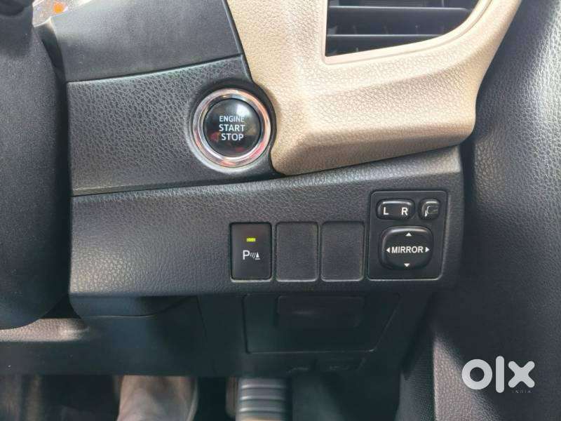 Toyota Corolla Altis 2013-2017 Vl At, 2016, Petrol