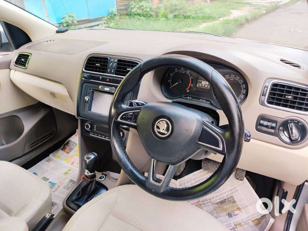 Skoda Rapid Elegance Mpi, 2015, Petrol