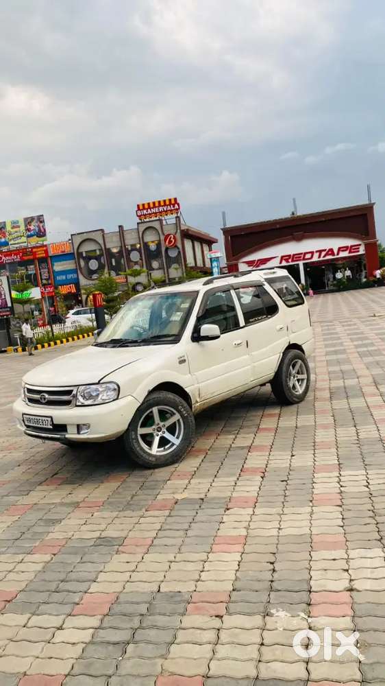 Tata Safari Dicor 2012