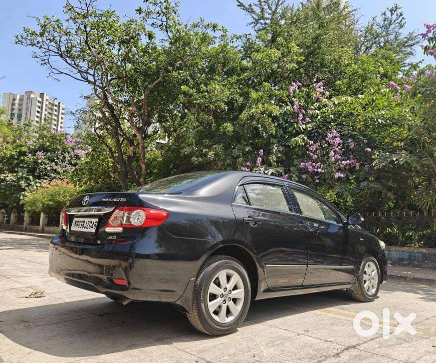 Toyota Corolla Altis [2011-2014] 1.8 Vl At, 2013, Petrol
