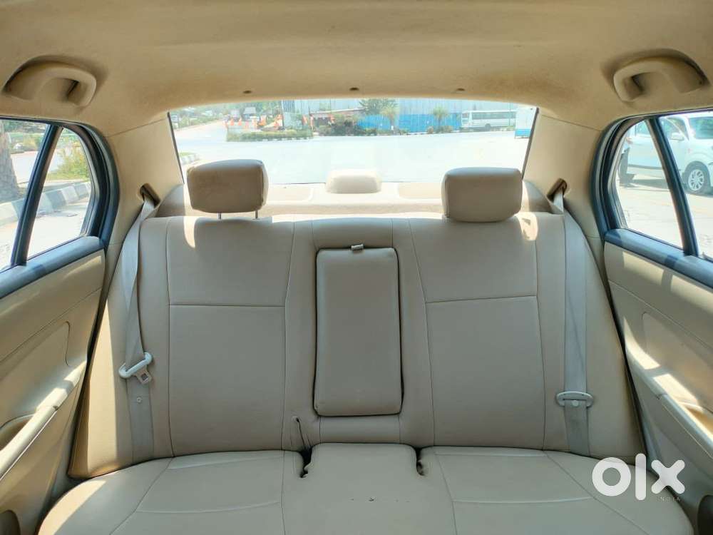 Maruti Suzuki Dzire 1.2 Vxi, 2014, Petrol
