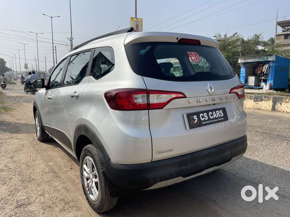 Renault Triber Rxt, 2023, Petrol