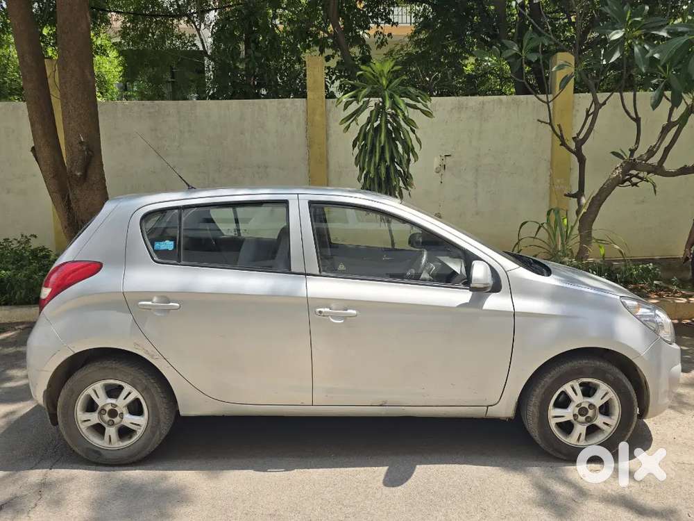 Hyundai I20 2011 Model - Well Maintained, Second Owner