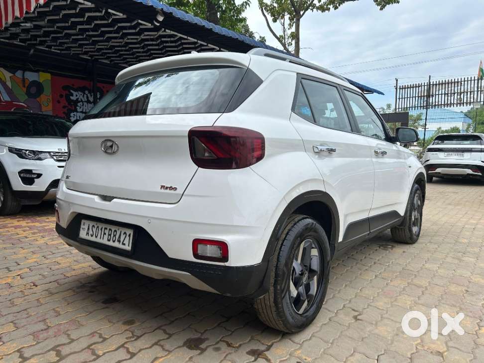Hyundai Venue 1.0l Turbo Gdi Sx Mt, 2022, Petrol