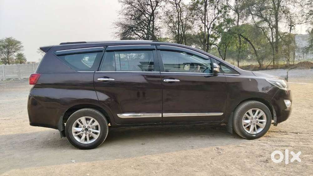 Toyota Innova Crysta 2.4 V, 2017, Diesel