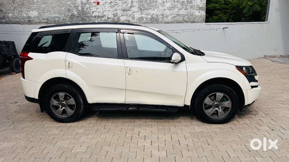 Mahindra Xuv500 W8 2015