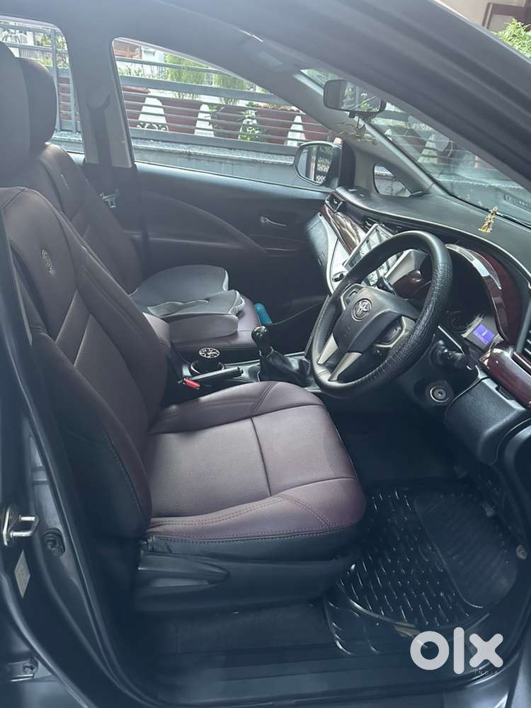 Toyota Innova Crysta 2017 Diesel Well Maintained