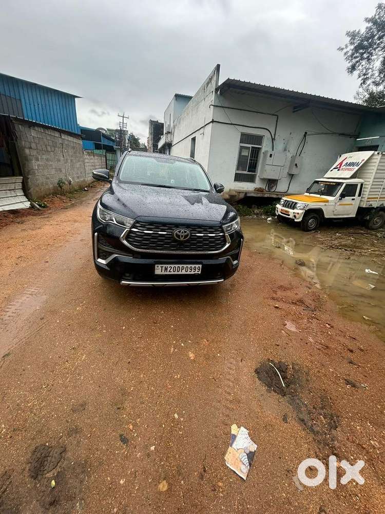 Toyota Innova Hycross 2024 Ev With Petrol Well Maintained