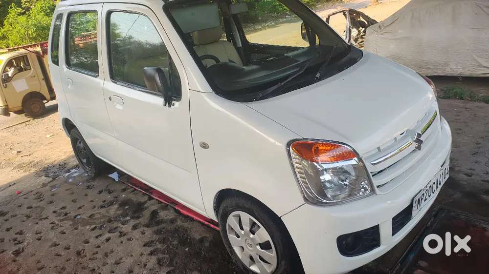 Good Condition Gadi 
One Year Insurance 
2027 Valid 
Urgent