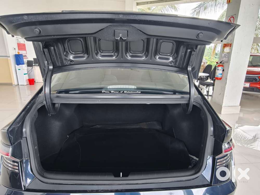 Hyundai Verna Sx (o) 1.5 Turbo Petrol Dct, 2023, Petrol