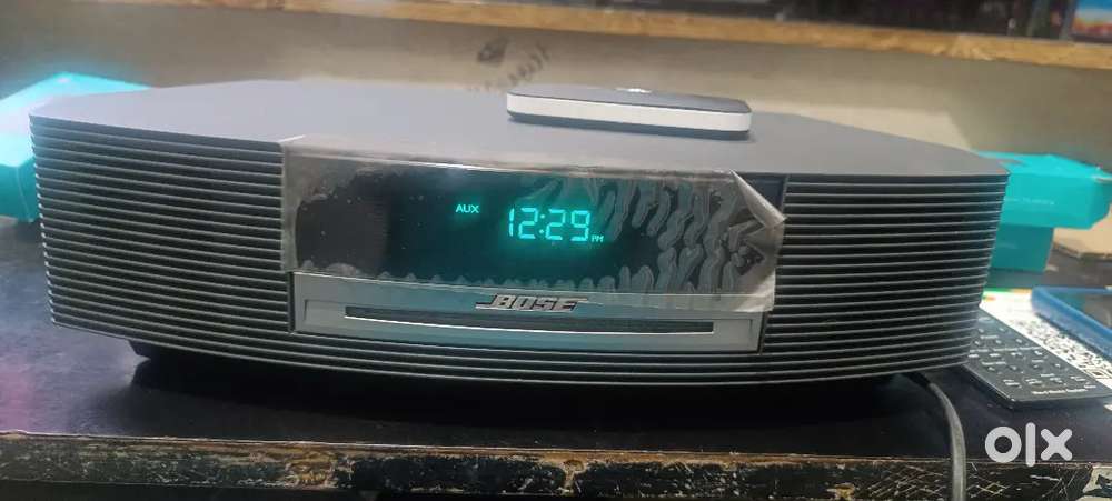 BOSE  WAVE RADIO/ CD PLAYER/ REMOTE