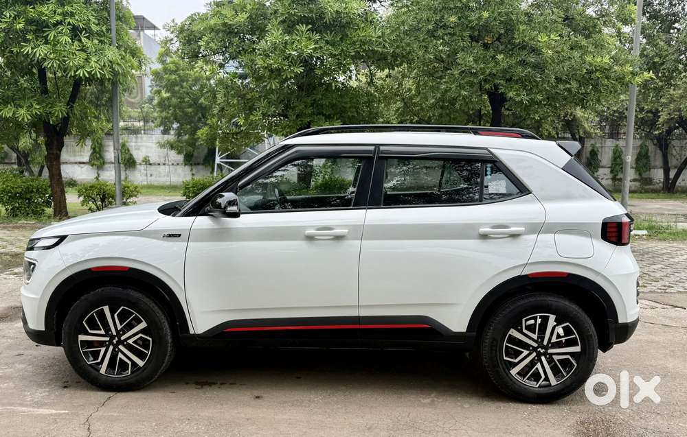 Hyundai Venue N Line 1.0 N8 Turbo Dct Dual Tone, 2023, Petrol