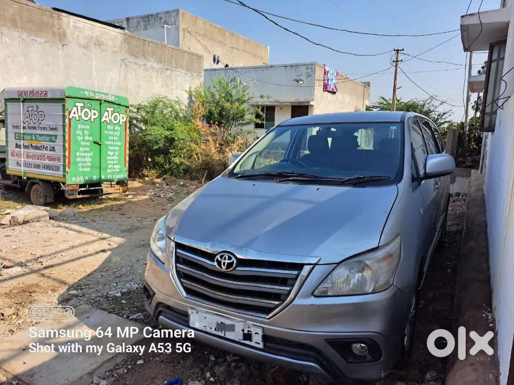 Toyota Innova 2015 Diesel 150000 Km Driven