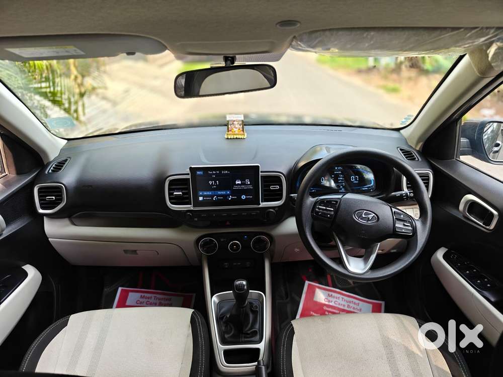Hyundai Venue S 1.2 Petrol, 2024, Petrol