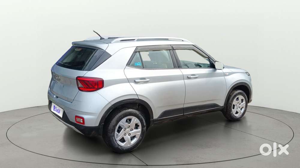 Hyundai Venue S, 2022, Petrol