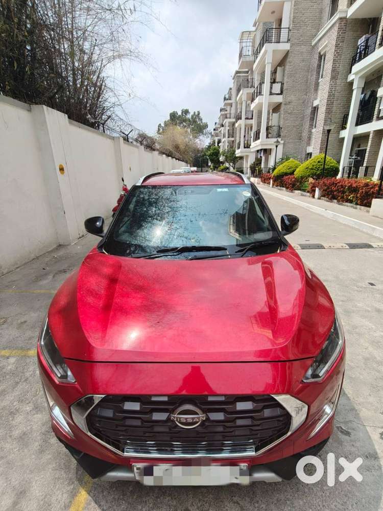 Nissan Magnite Xv Turbo Cvt (executive) 2023  1st Owner