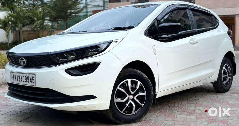 Tata Altroz Xe Petrol, 2024, Petrol