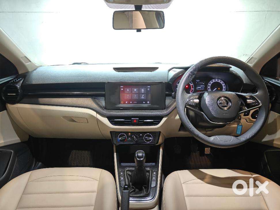 Skoda Slavia 1.0 Active Tsi, 2022, Petrol