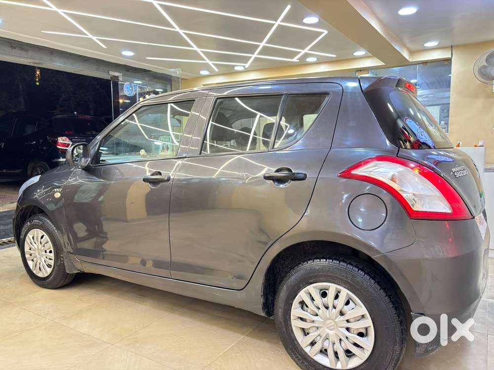 Maruti Suzuki Swift Lxi Option, 2017, Petrol