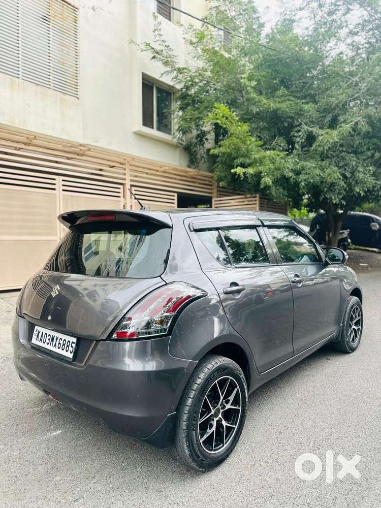 Maruti Suzuki Swift Vxi Optional, 2016, Petrol