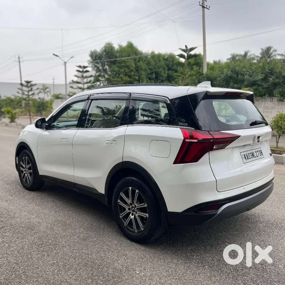 Mahindra Xuv700 2.2 Ax 7 Diesel At Str, 2022, Diesel