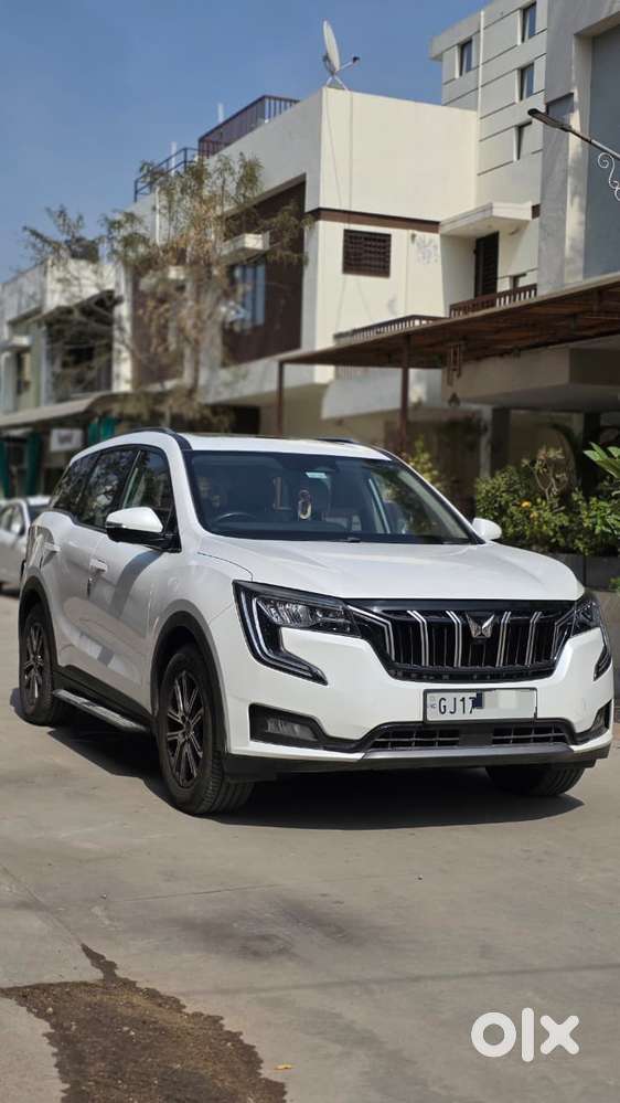Mahindra Xuv700 2.0 Ax 7 Petrol At Str, 2022, Petrol