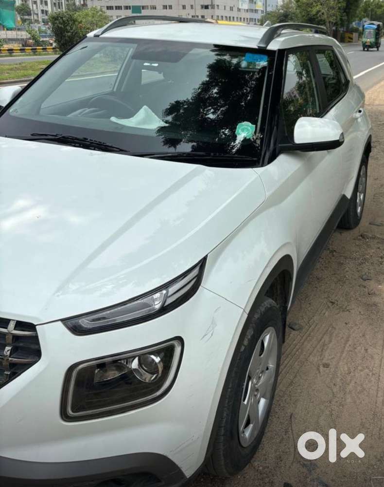 Hyundai Venue 1.2 S Plus, 2022, Petrol