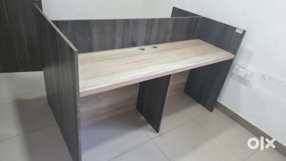 office workstation, cubicle desk, or modular cluster desk