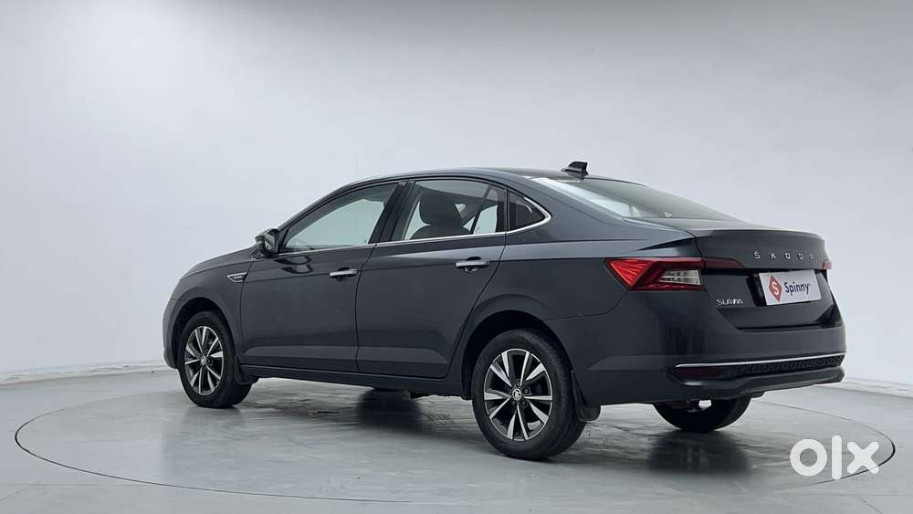 Skoda Slavia Style 1.0l Tsi At, 2023, Petrol