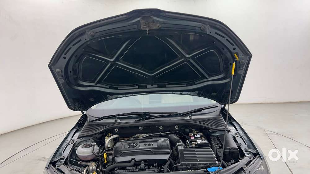 Skoda Octavia 1.8 Tsi Style At, 2017, Petrol