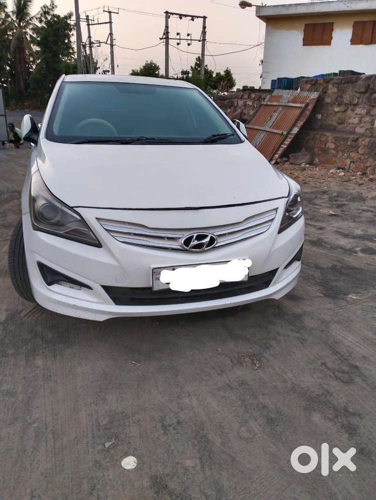 Hyundai New Verna 2015 Diesel Well Maintained