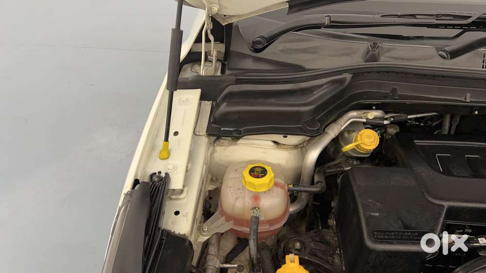 Mahindra Xuv300 W8 (o) 1.5 Diesel Amt, 2021, Diesel