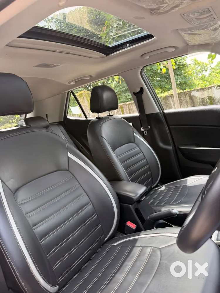 Hyundai Venue Sx (o) Mt 1.5 Diesel, 2021, Diesel