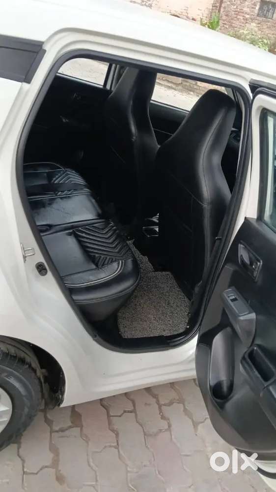 Maruti Suzuki Swift Lxi 2022